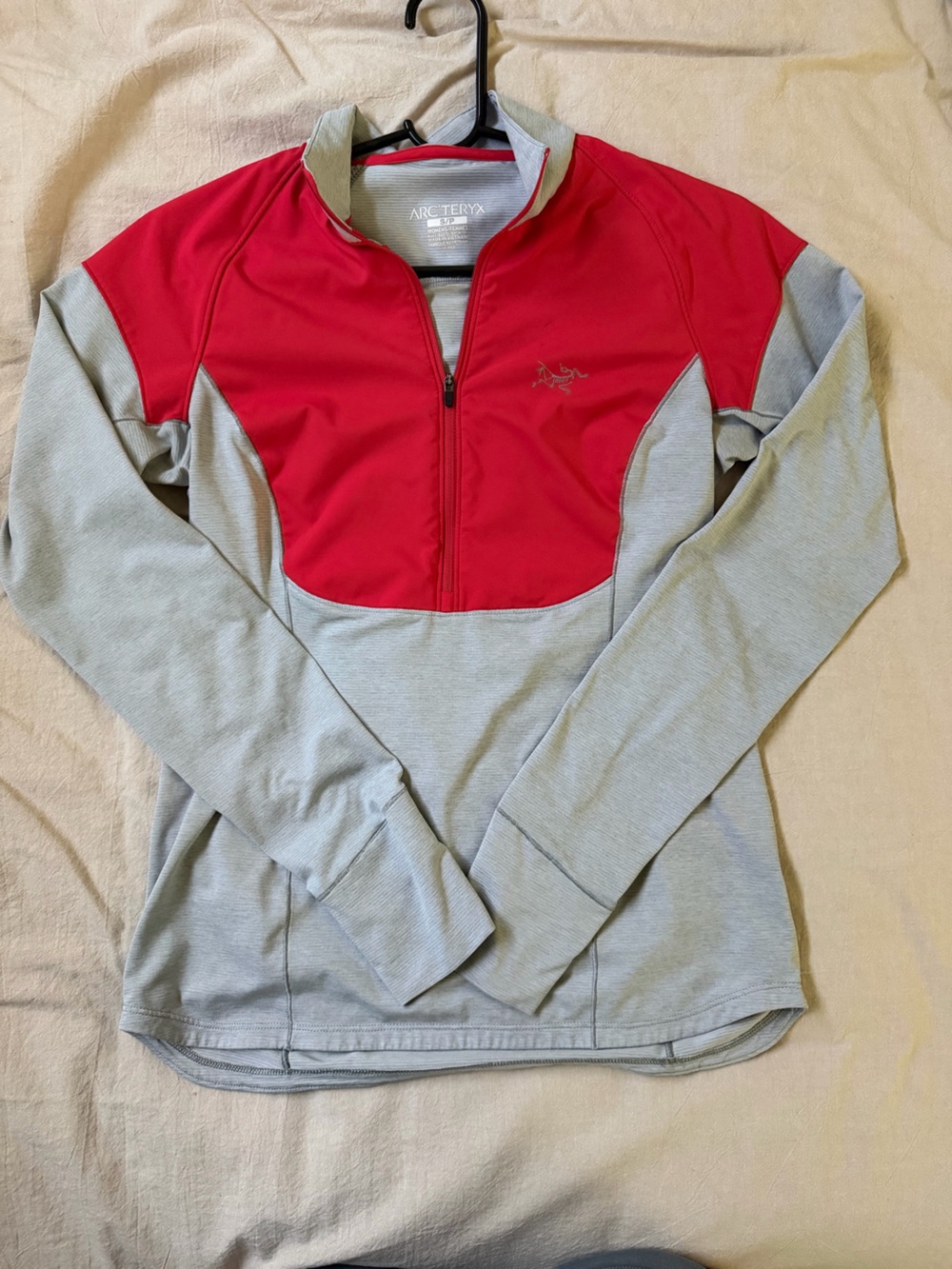 Women’s Arc’teryx quarter zip